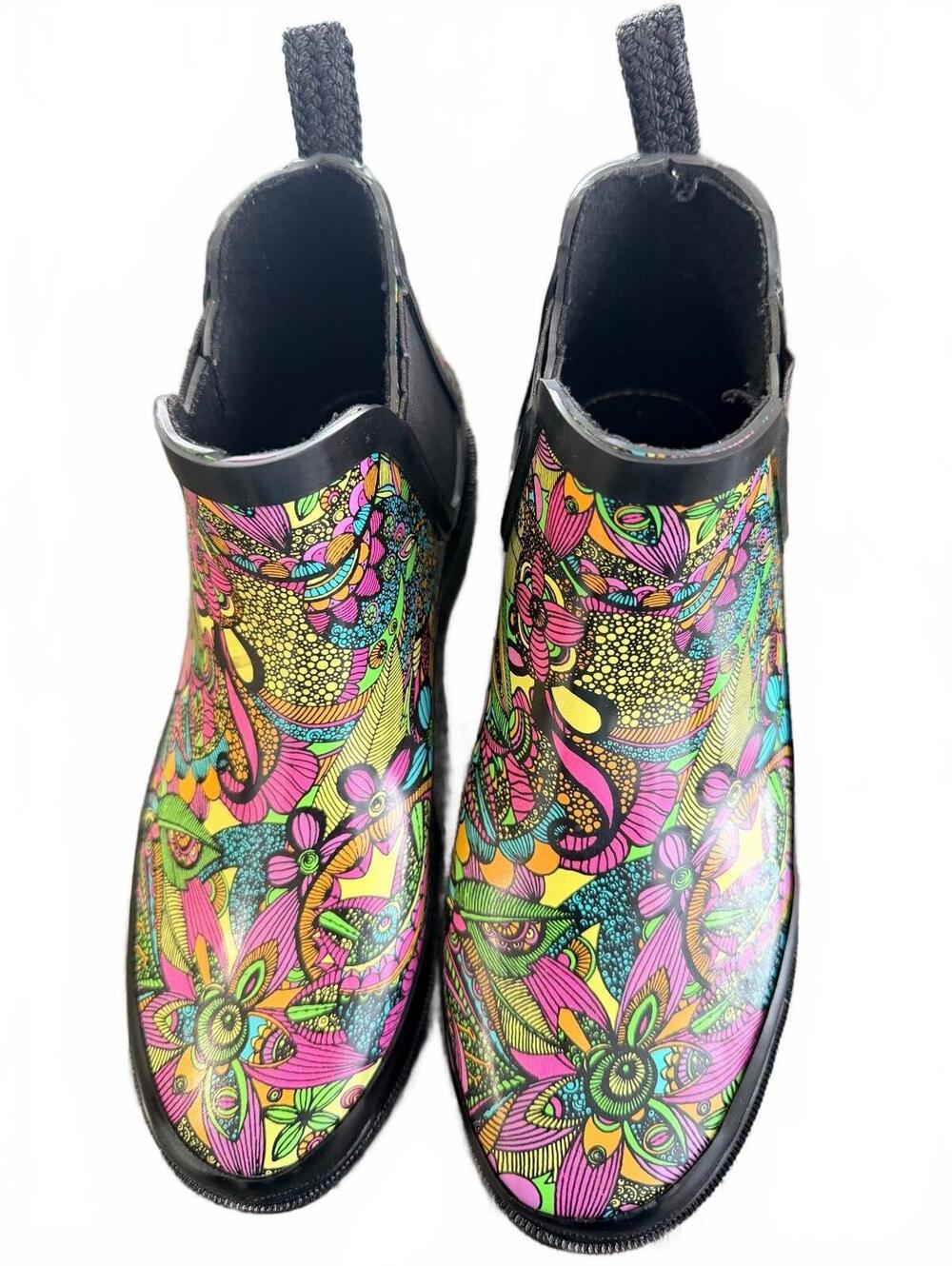 Sakroots Women's Rhyme Chelsea Ankle Rainboot 7